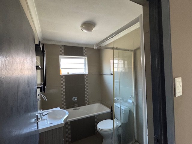 2 Bedroom Property for Sale in Parsonsvlei Eastern Cape